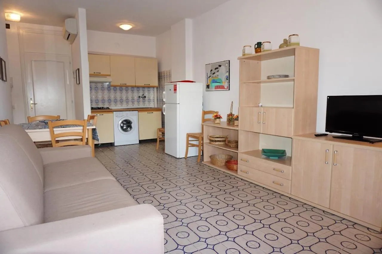 Apartment Perfect Located Residence Near The Beach With Pool Porto Santa Margherita di Caorle